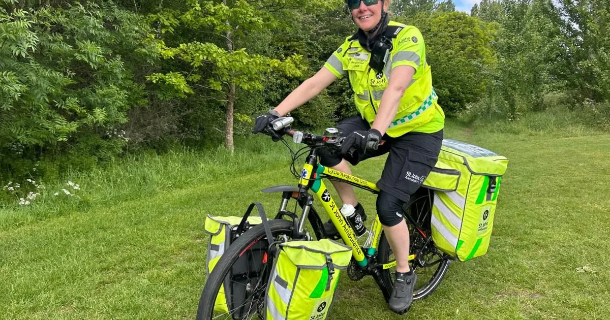 'I cycle into crowds to deal with medical emergencies': The volunteer saving lives