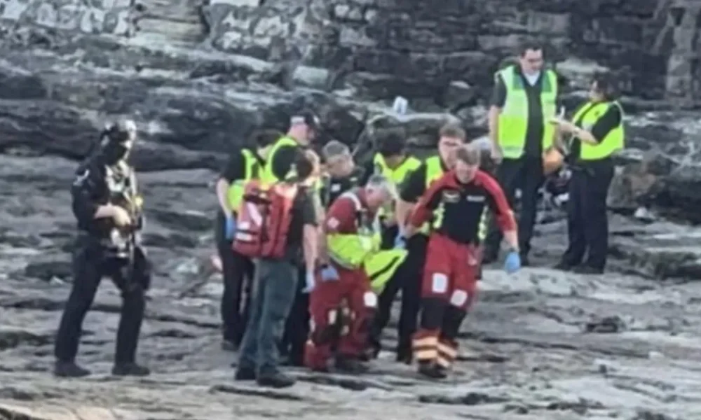 Man charged as boy, 17, has leg amputated after stabbing at Barry Island | News UK