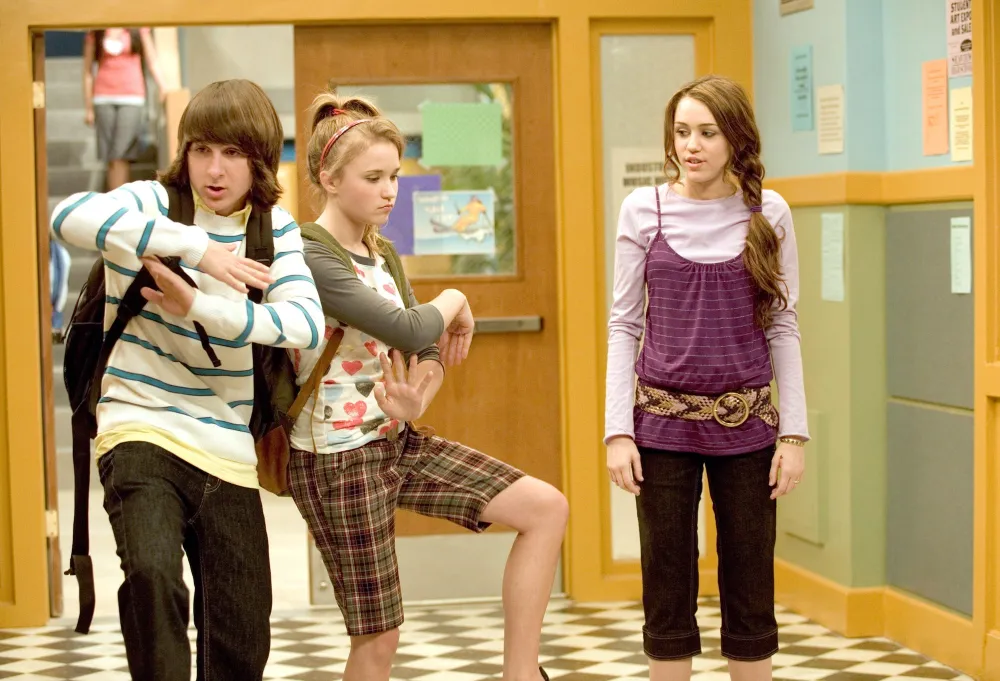 TCDHAMOEC076 Hannah Montanas Mitchel Musso Reveals Why He Missed Reunion Special Emily Osment Miley Cyrus