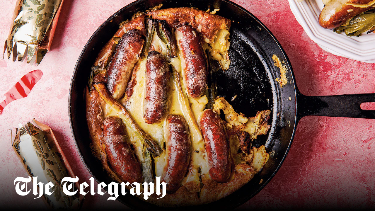 Toad-in-the-hole with leeks and cheese recipe