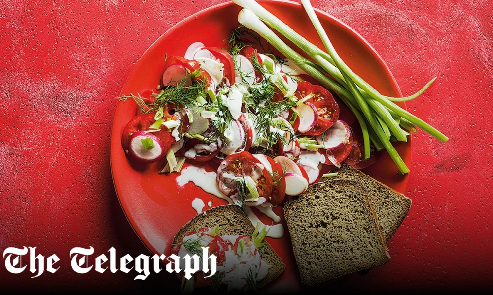 Tomatoes and radishes with buttermilk and dill