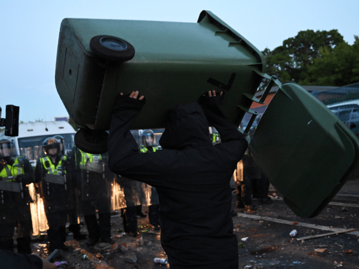 farage riots