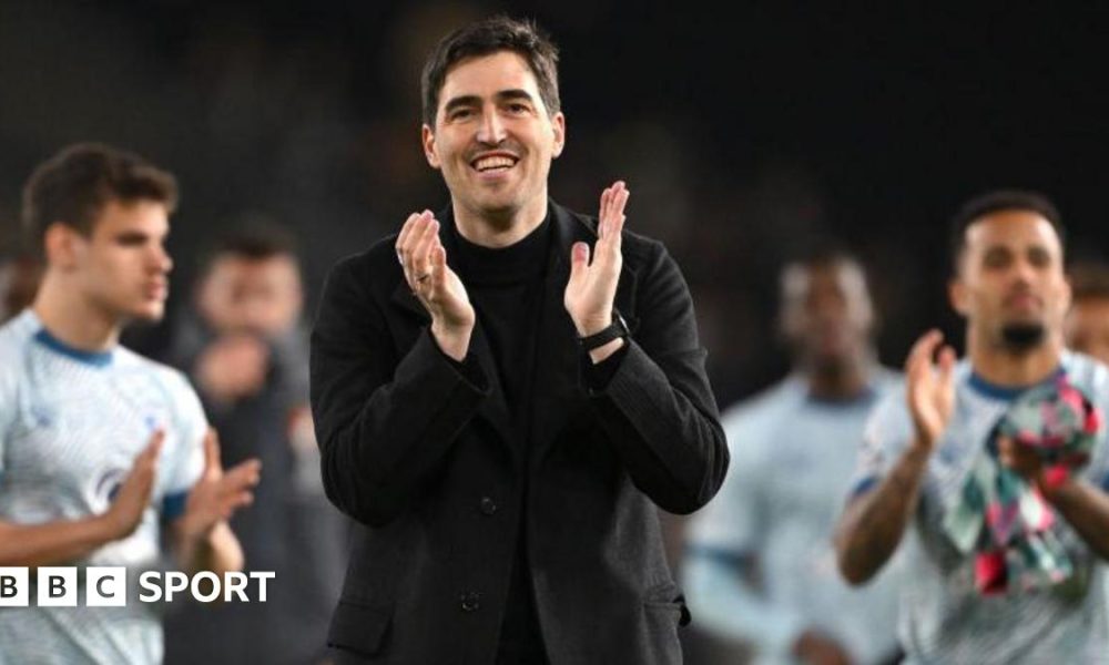 Manager Andoni Iraola applauds the fans
