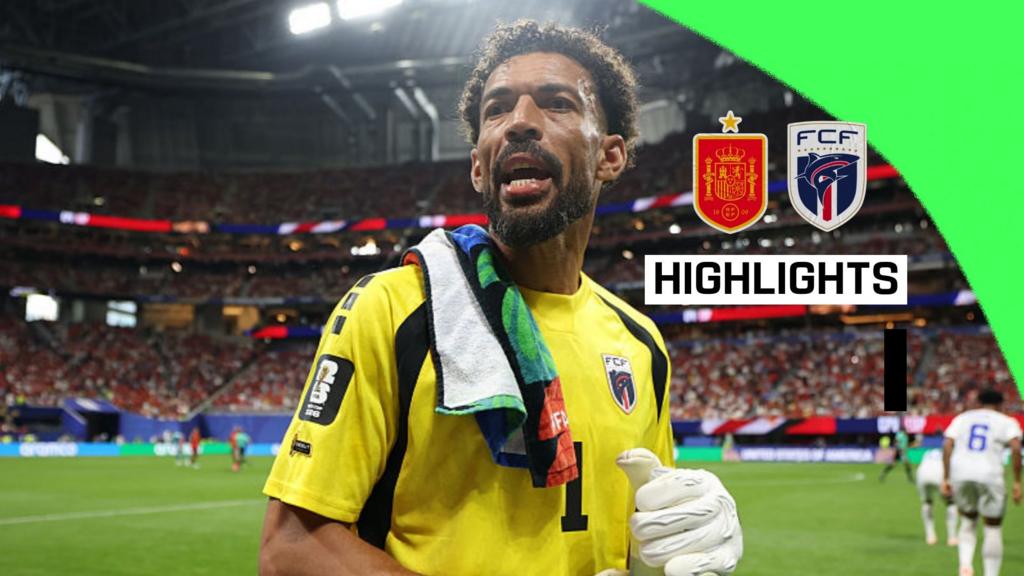 Cape Verde goalkeeper Vozinha walks with towel over his shoulder