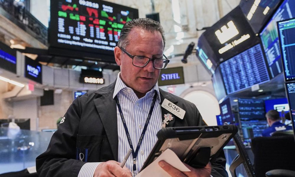 Wall Street sinks on bets Fed will hike rates in 2026