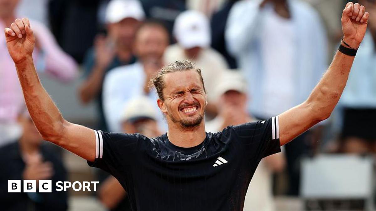 Alexander Zverev of Germany celebrates victory over Flavio Cobolli of Italy
