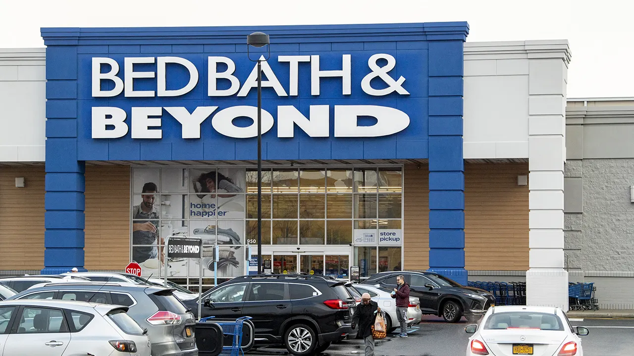 Bed Bath & Beyond launches coupon hunt with $100,000 home makeover prize