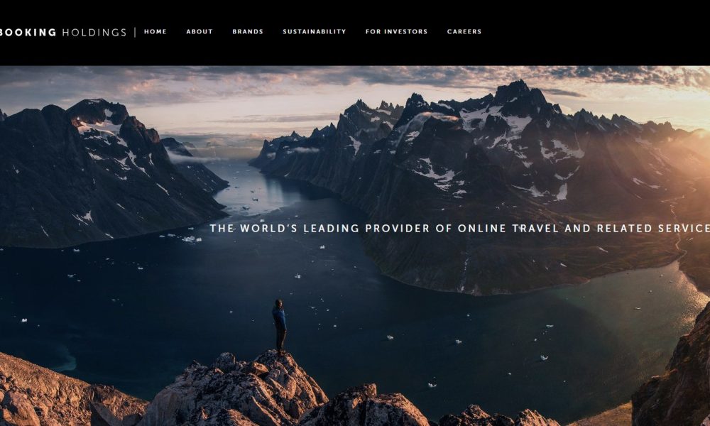 Booking Holdings Shares Rise 0.7% as Travel Platform Maintains Strong