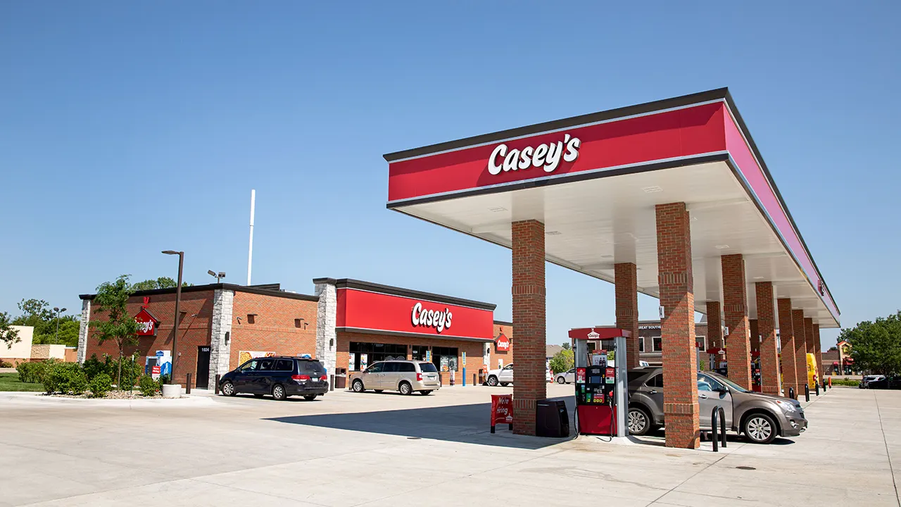 Casey's General Stores plans to add 400 locations in new three-year push