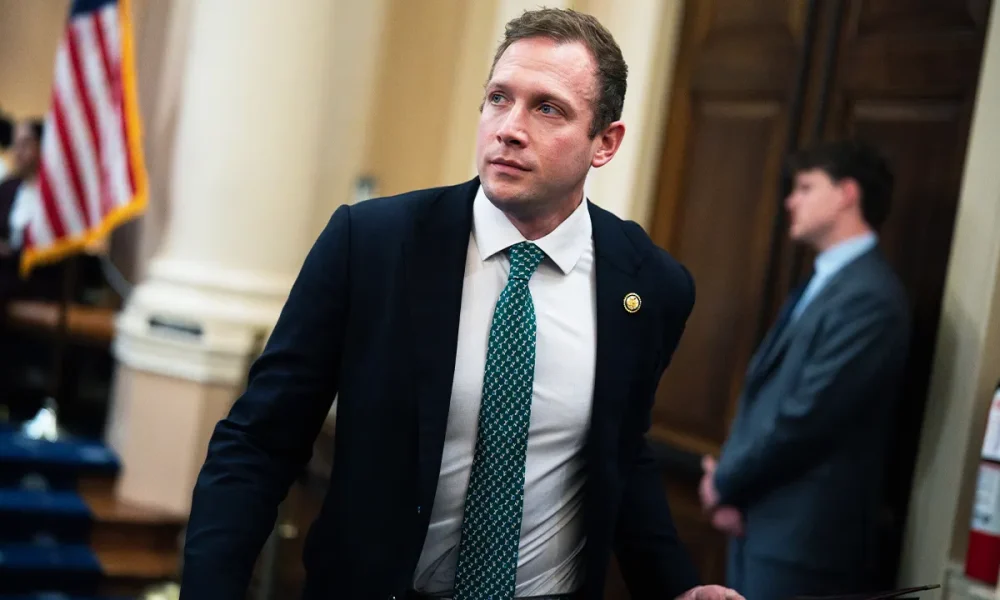 American Airlines delay strands GOP lawmaker, causes 3 House members to miss votes