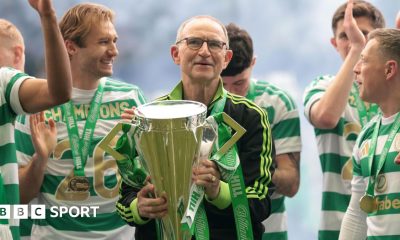 Martin O'Neill with the Scottish Premiership trophy