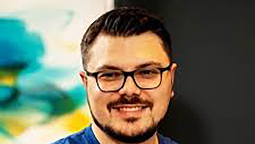 Stephen Garbesi Advocates for Better Client Communication in Financial Services
