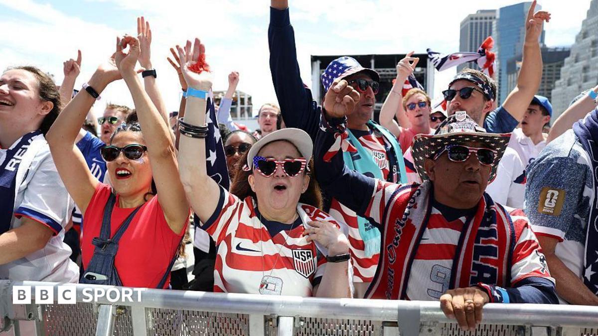 American fans cheer for the USA national team ahead of the World Cup