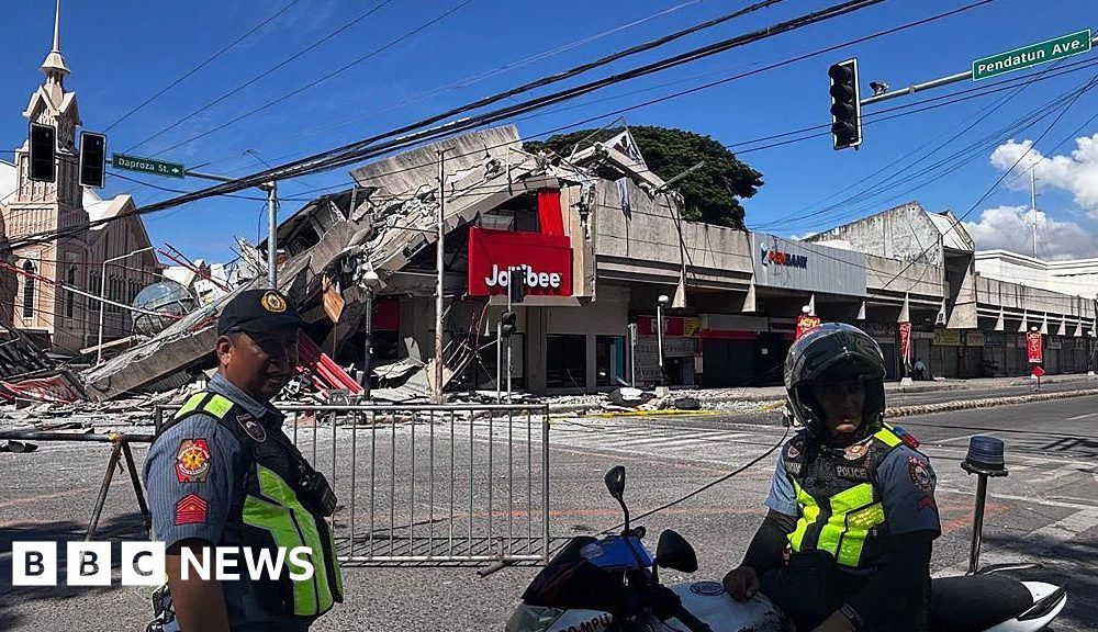 19 dead after earthquake off Mindanao coast