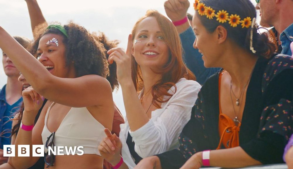 Ticket reseller StubHub to refund customers for not showing buyers full prices