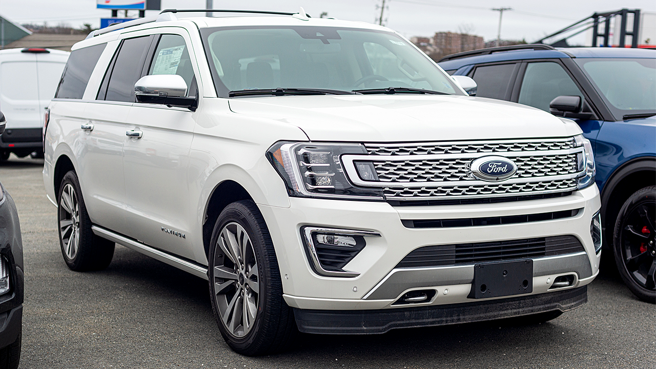 Ford recalls over 548,000 Expedition SUVs over center console defect