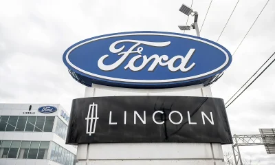 Ford recalls 420,000 Expedition, Navigator SUVs over seat belt defect