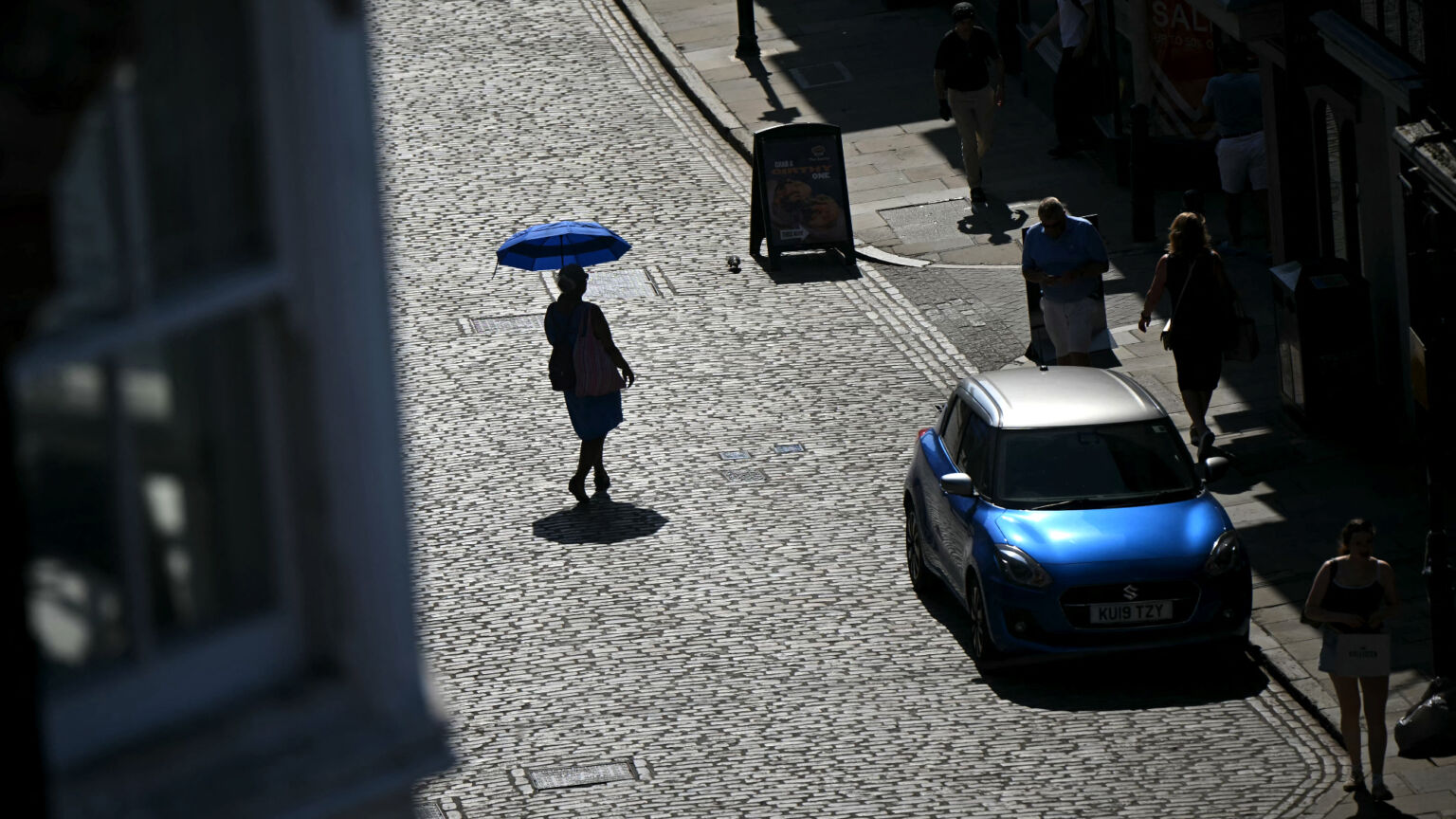 Britain’s heatwave response was straight from the Covid playbook