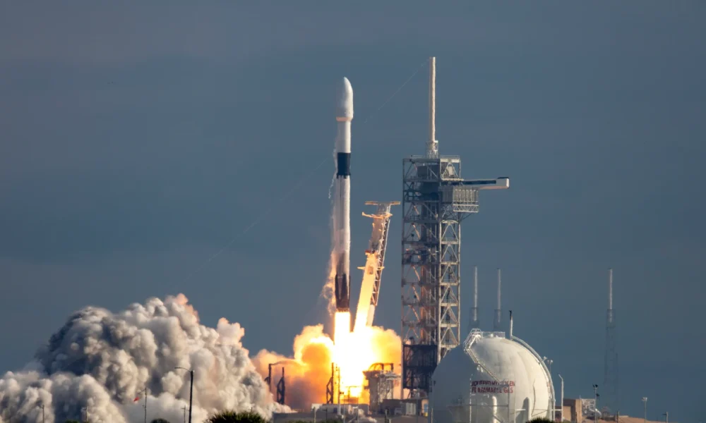 SpaceX: The $2 Trillion Stock That Already Left Earth (NASDAQ:SPCX)