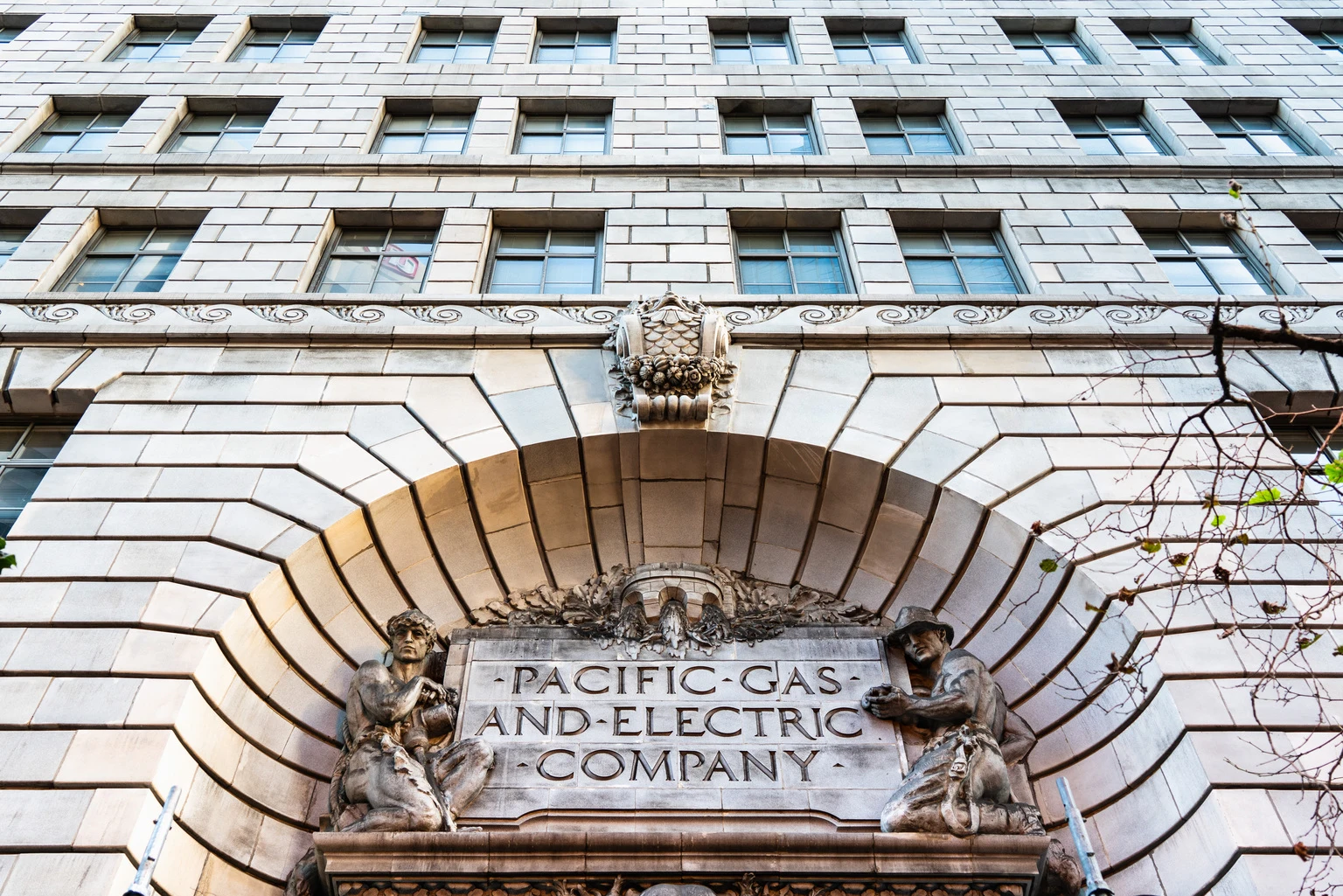 PG&E Continues To Incrementally Improve Its Portfolio (NYSE:PCG)