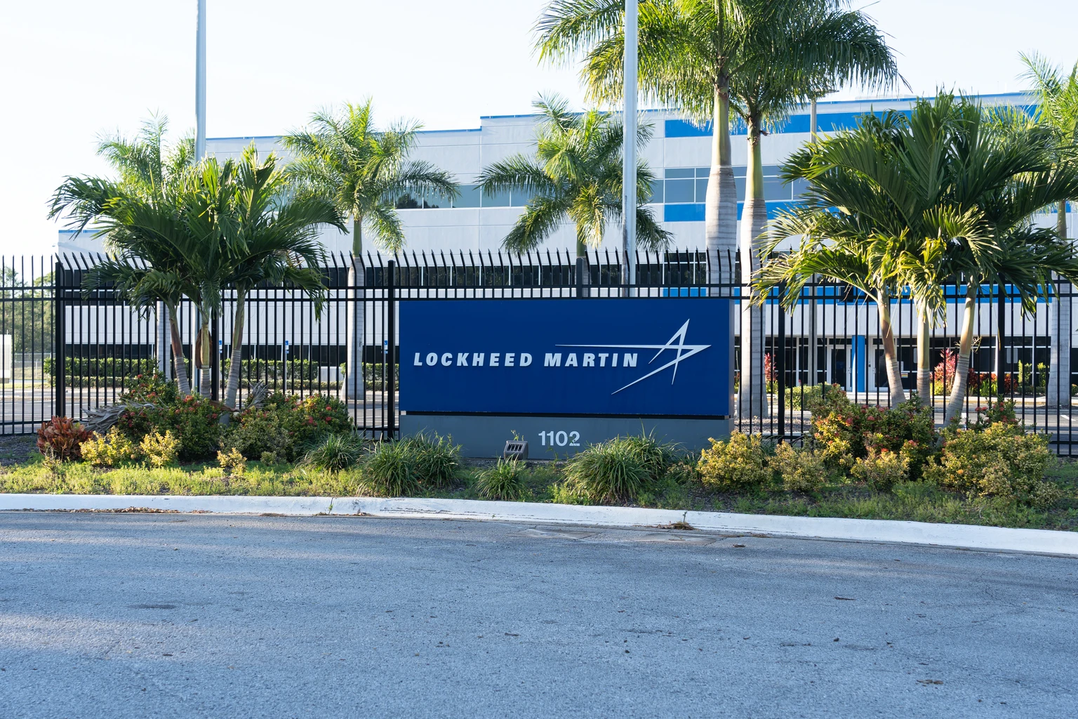 Lockheed Martin Stock: Time To Pull The Trigger (Upgrade) (NYSE:LMT)