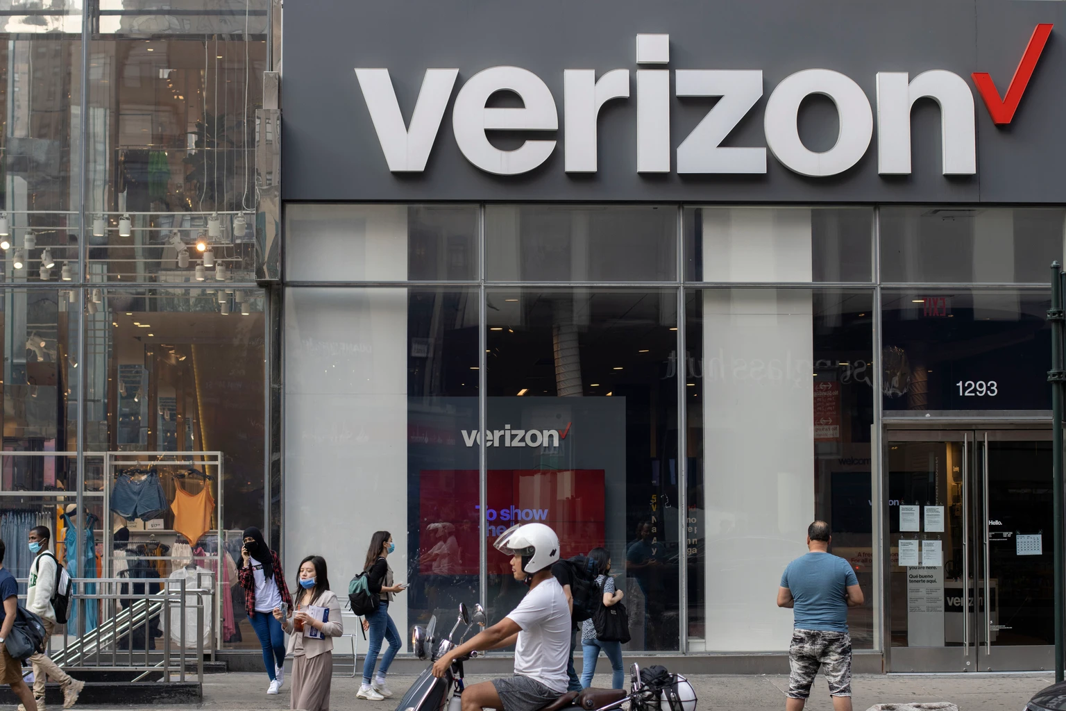 Verizon: A Good Defensive Play In Times Of Market Exuberance