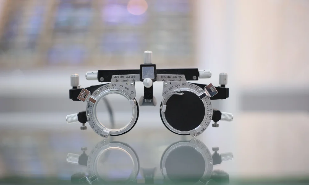 EssilorLuxottica: Smart Glasses And Myopia Management Reinforce Long-Term Growth Story