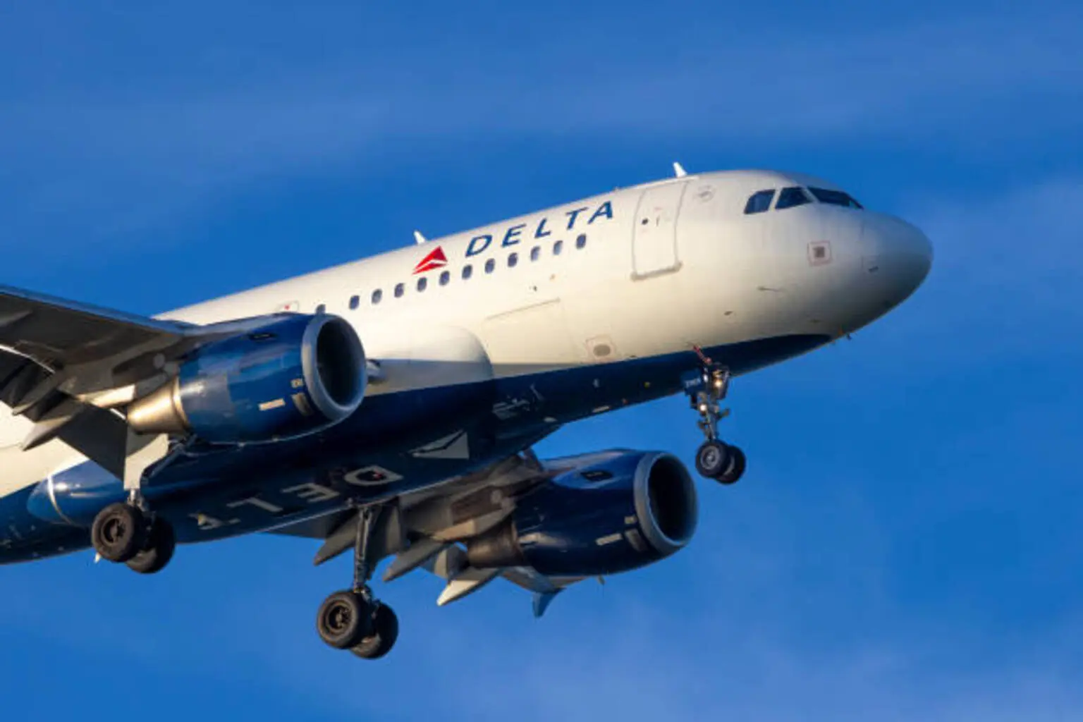 Delta Air Lines: My Buy Thesis Played Out, But Growing Risks Are A Real Concern (Rating Downgrade)