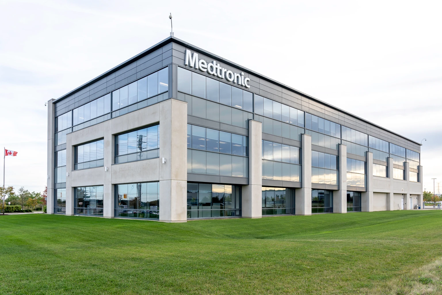 Medtronic: A Dividend Aristocrat At A Steal Now (NYSE:MDT)