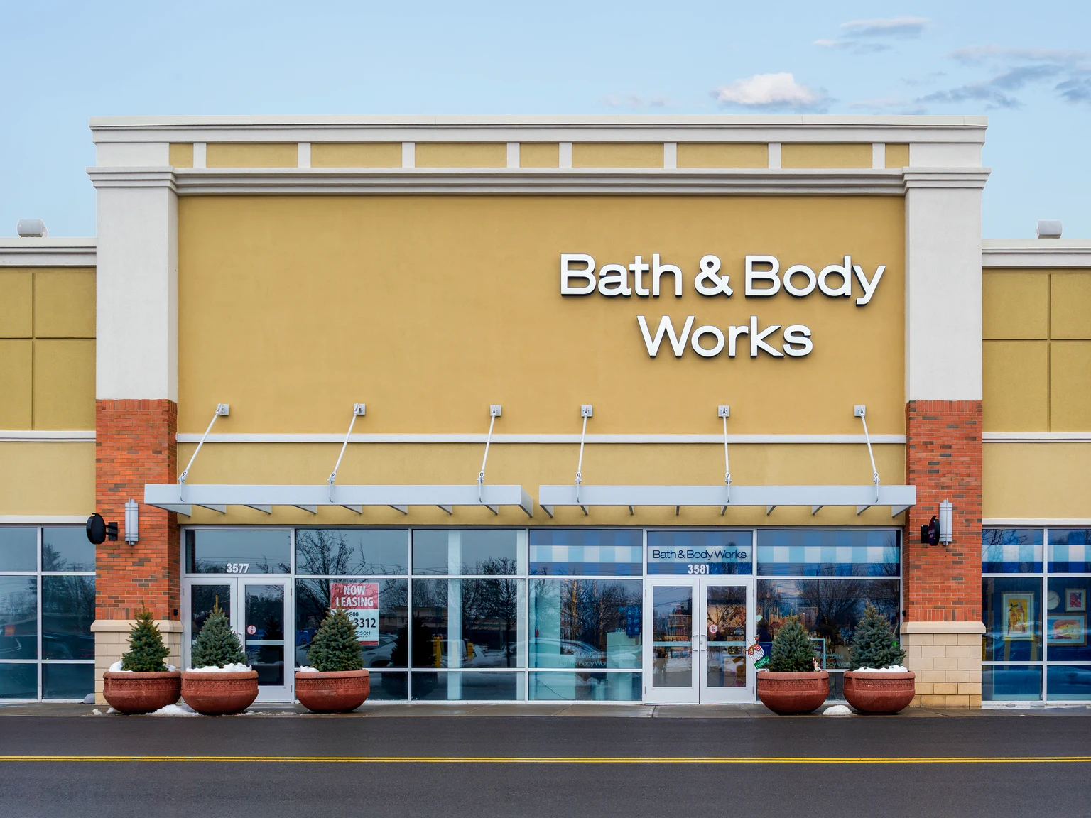 Bath & Body Works Stock: Ulta Beauty Partnership Adds Compelling Value Story (NYSE:BBWI)