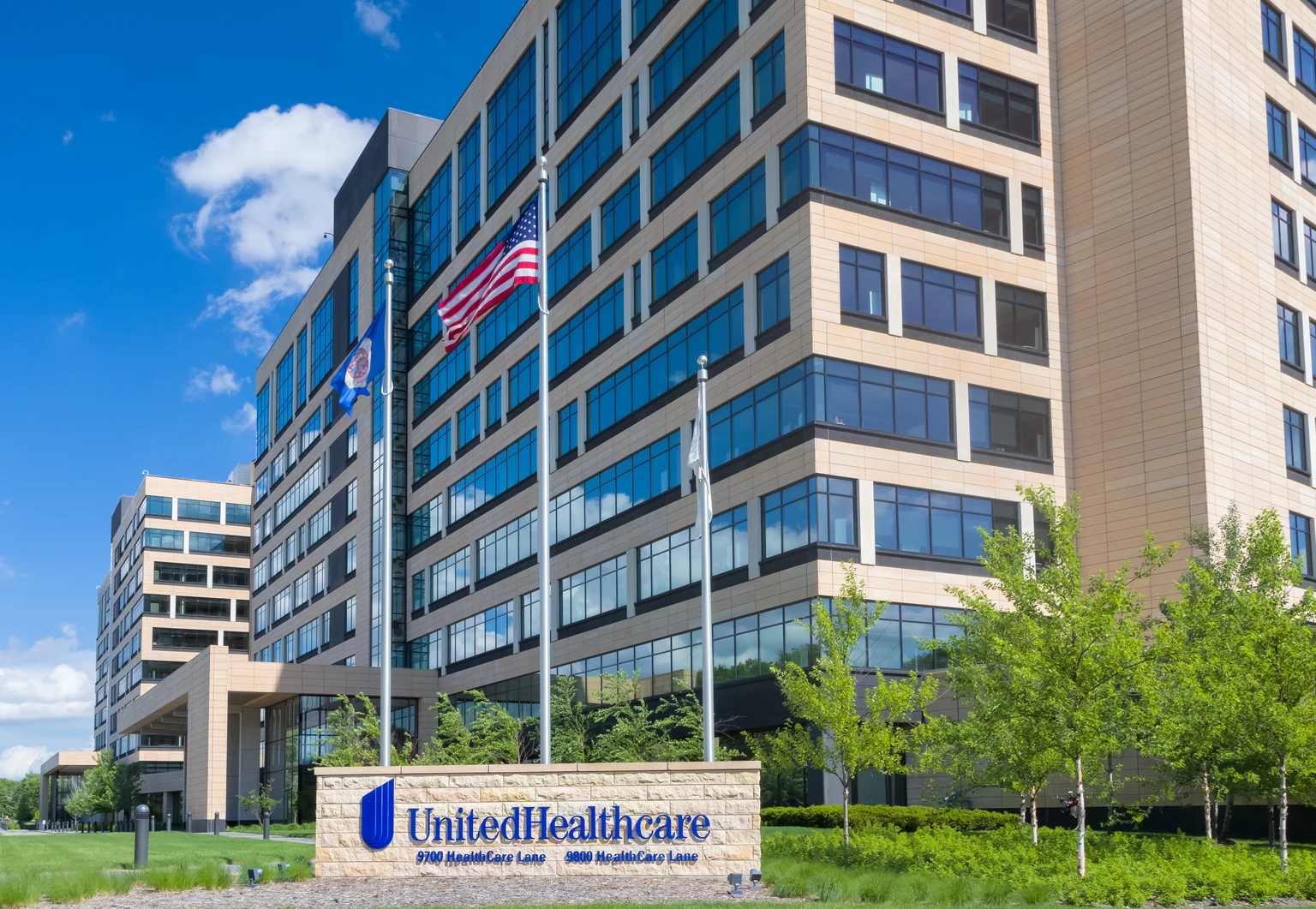 UnitedHealth Group: Why Berkshire Hathaway Sold In FQ1 2026 (Rating Downgrade)