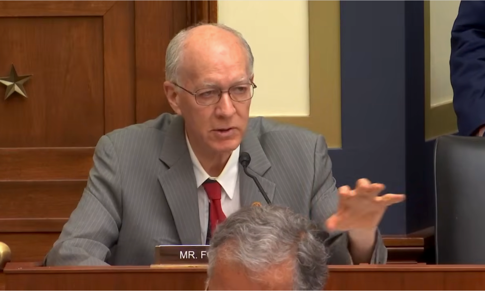 House Democrats Probe SEC On AI Agent Advisors