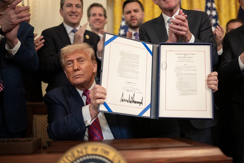 Senators Urge Treasury Ensure State Authority in GENIUS Rules