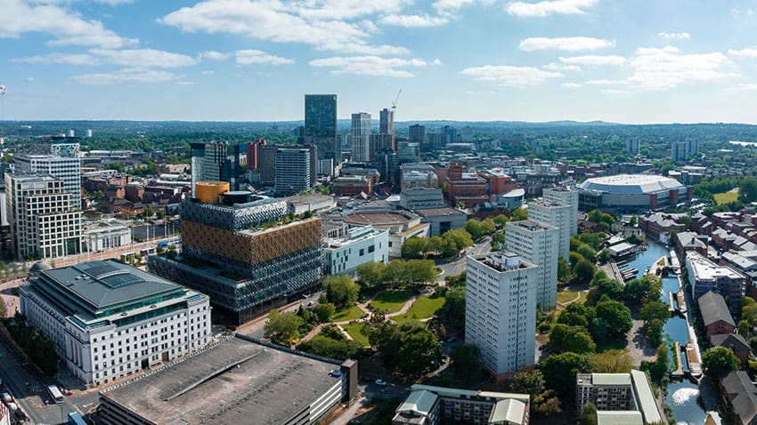 Midlands Tops UK Regions for Foreign Investment Jobs in 2025