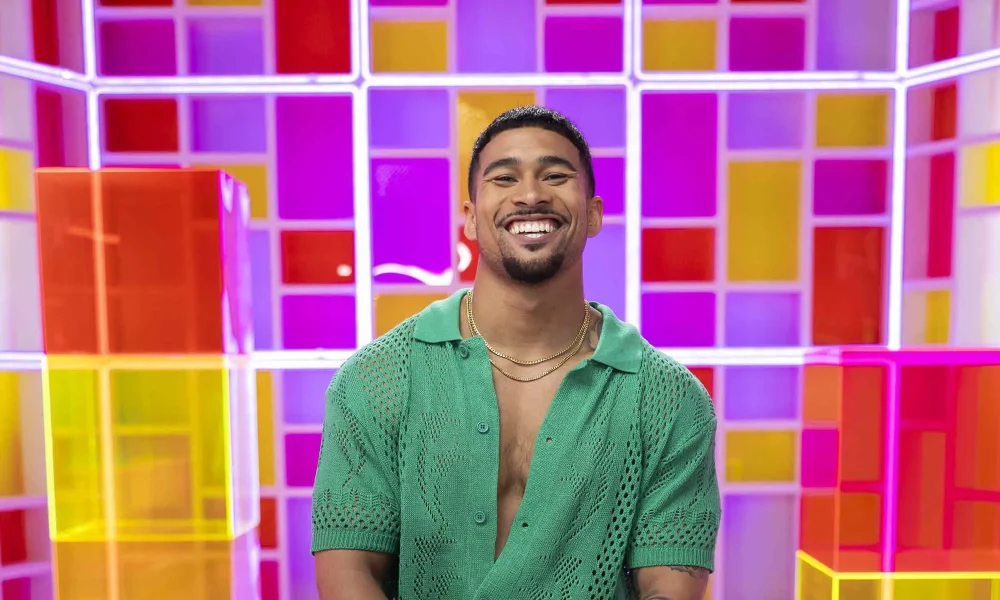 Sean Reifel's Mom Claps Back After Mayor Calls Him Out Over Leaving Police Job To Star In 'Love Island' Season 8 