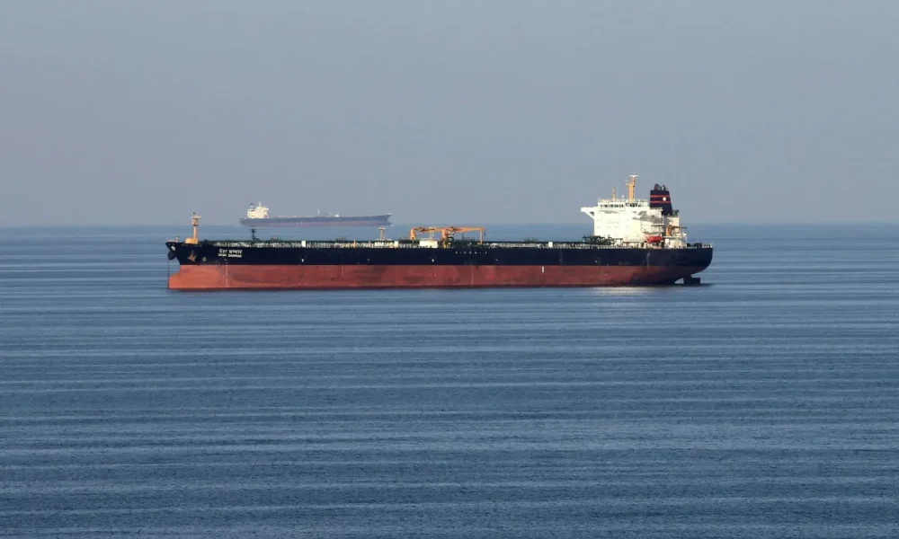 Oil prices fall as Strait of Hormuz shipping rises despite mine threat