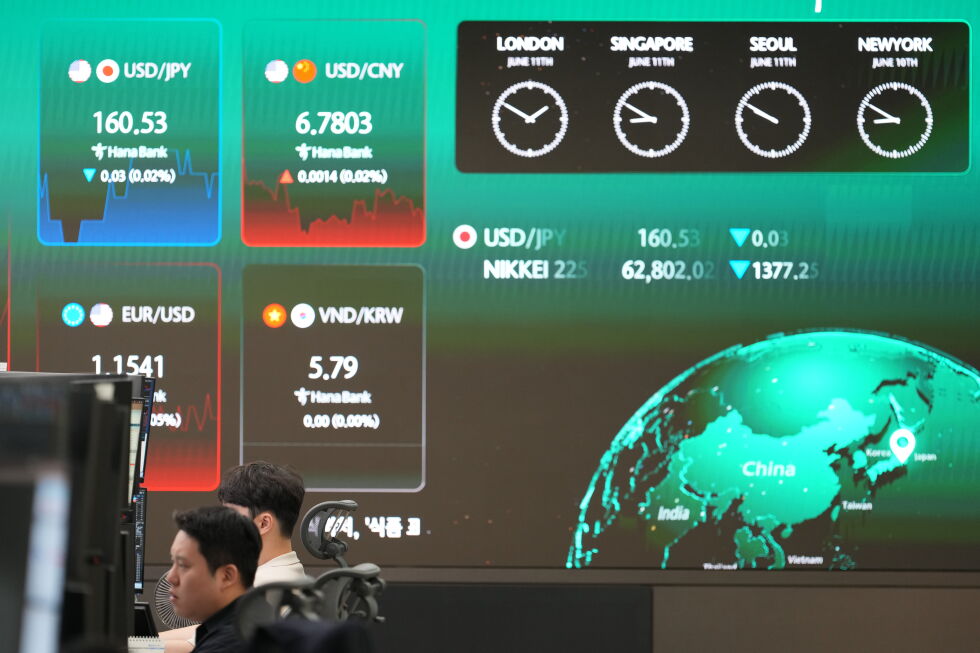 World shares are mixed after Wall Street's latest AI sell-off