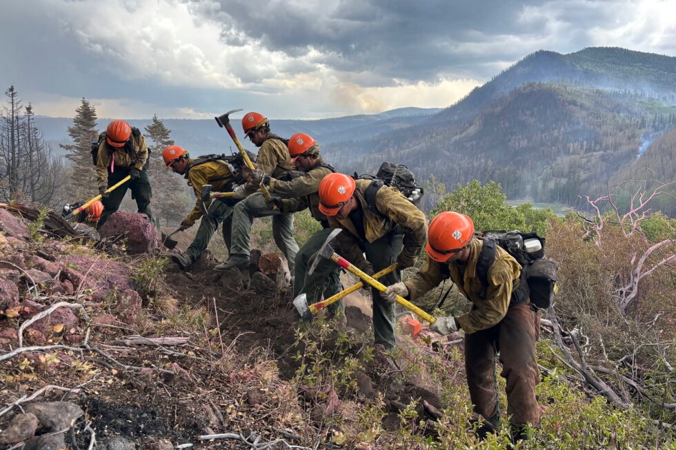 Utah restricts fireworks as largest US wildfire grows