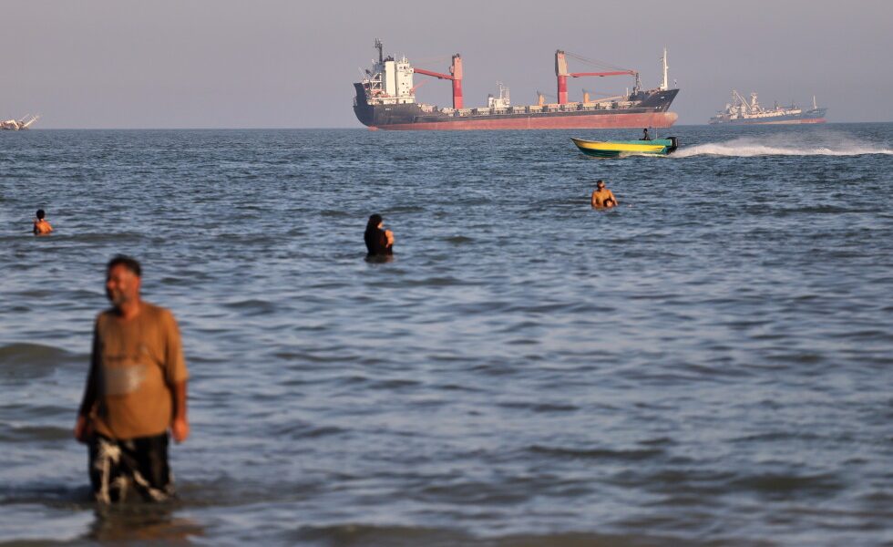 Tanker comes out of Strait of Hormuz on Oman route despite Iran threat