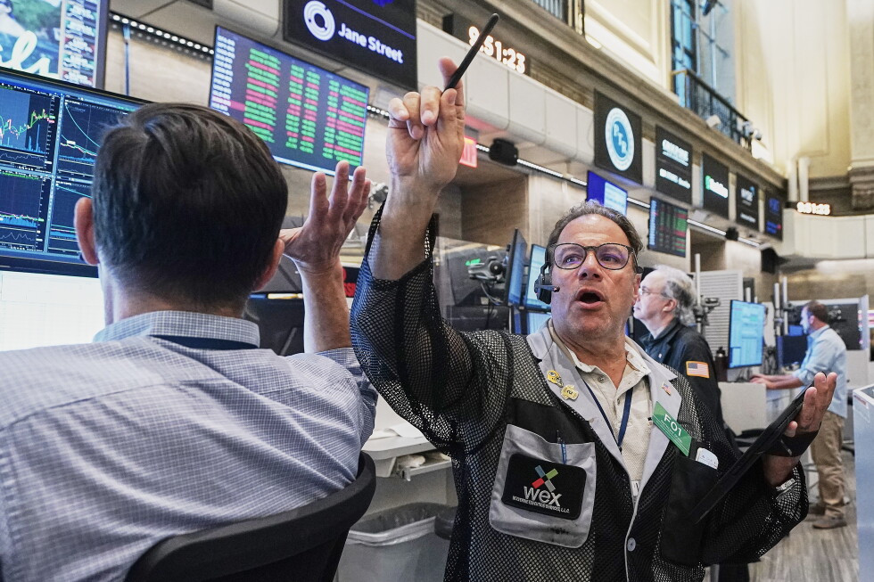 Global markets are mixed after AI rout