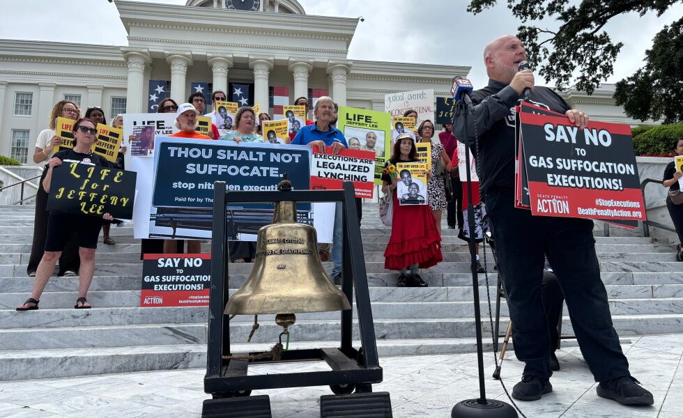 Alabama asks Supreme Court to allow blocked nitrogen gas execution