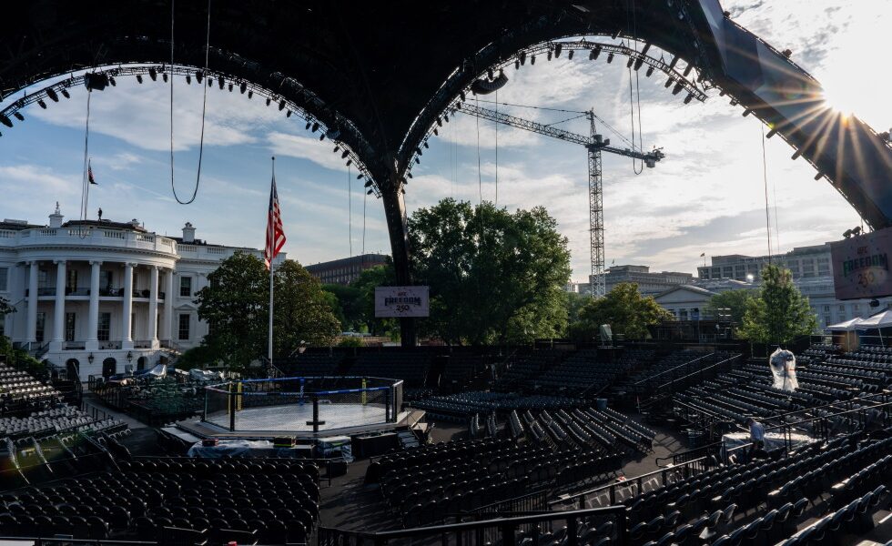 White House Octagon ready to fete Trump with cage fighting