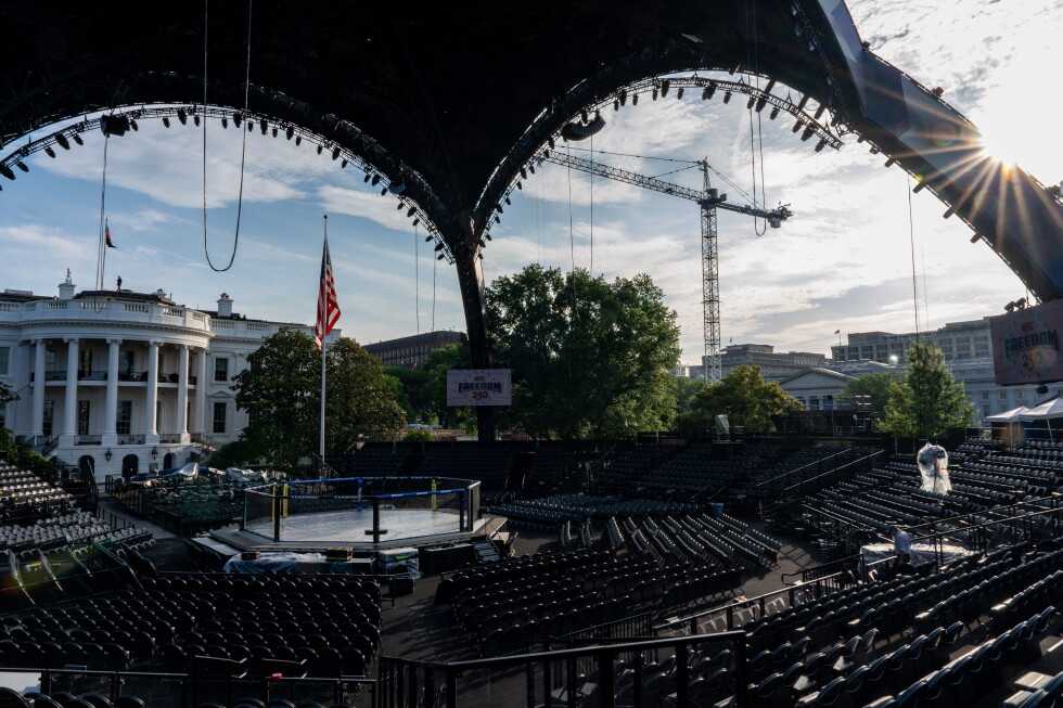 White House Octagon ready to fete Trump with cage fighting