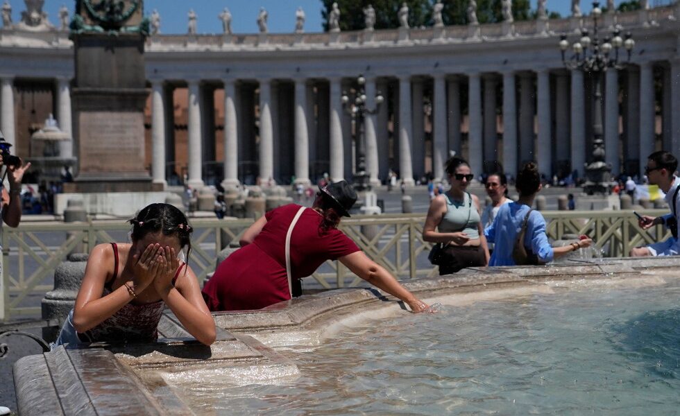 Some 1,000 additional heat deaths recorded in France