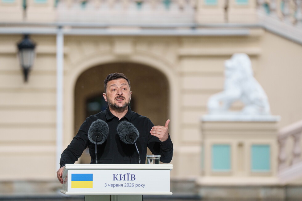 Ukraine's Zelenskyy calls for face-to-face negotiations with Putin in neutral country