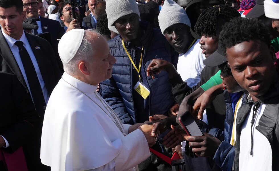 Pope urges human traffickers to repent during visit to Canary Islands