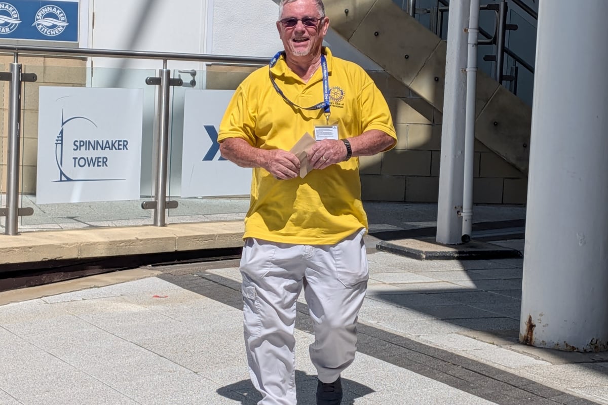 Brave Spinnaker Tower abseil by Rotarian for charity