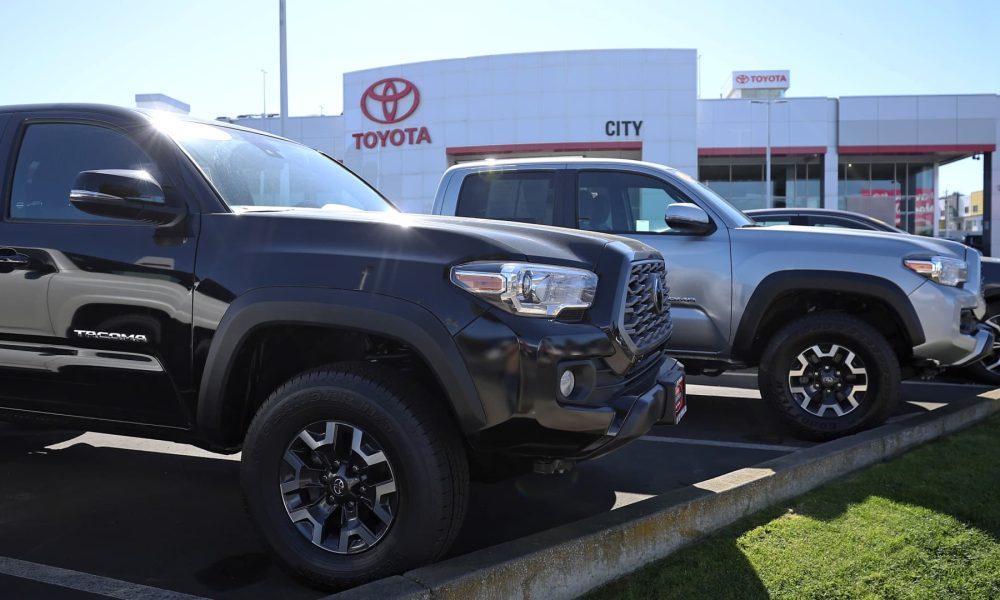 Toyota to spend $3.6 billion to move Tacoma truck from Mexico to U.S.