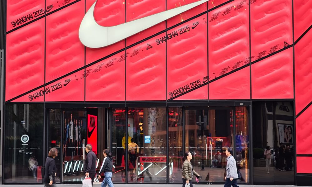 Nike to cut off thousands of online distributors in China