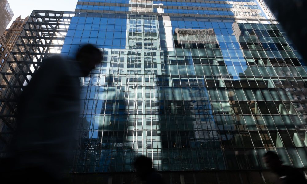 Manhattan office leasing sees strongest gains in 20 years